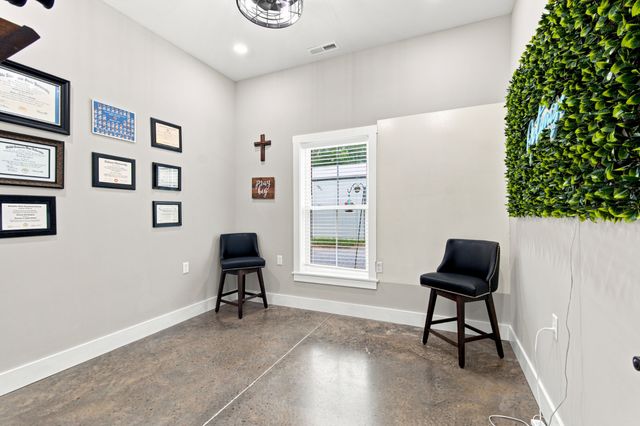 594 Highway 100, Centerville, TN 37033