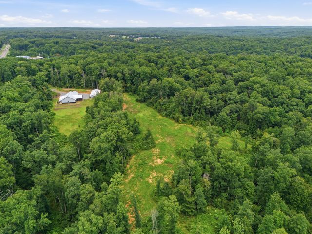 594 Highway 100, Centerville, TN 37033