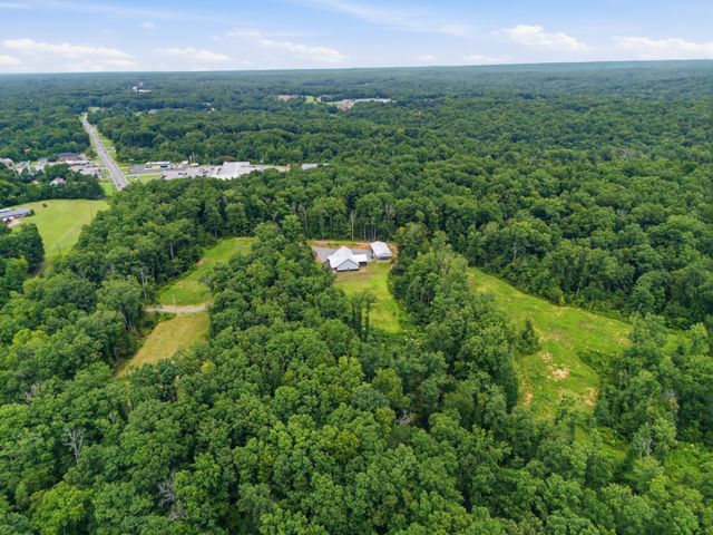 594 Highway 100, Centerville, TN 37033