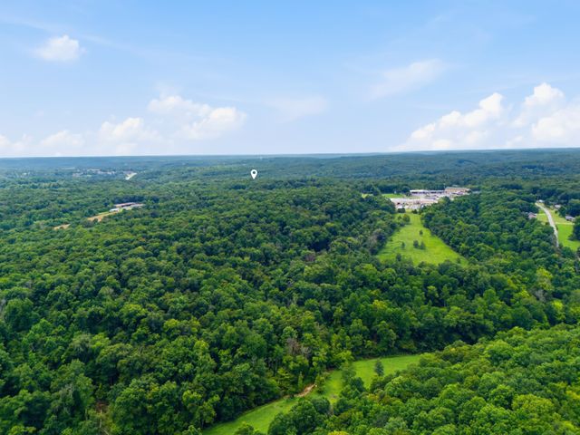 594 Highway 100, Centerville, TN 37033