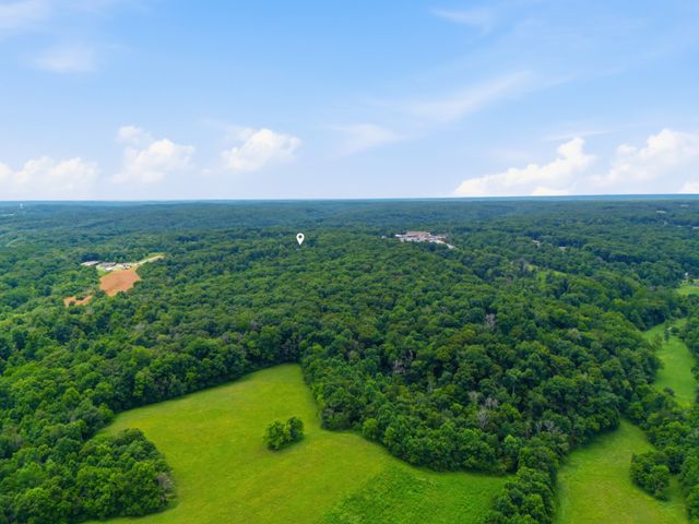 594 Highway 100, Centerville, TN 37033