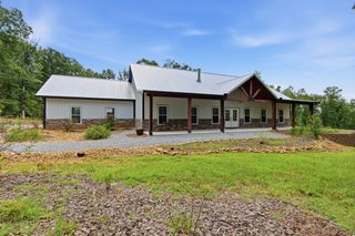 594 Highway 100, Centerville, TN 37033