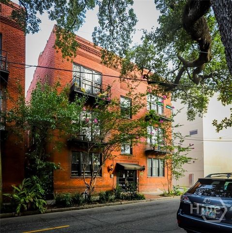 111 Lincoln Street 1B, Savannah, GA 31401