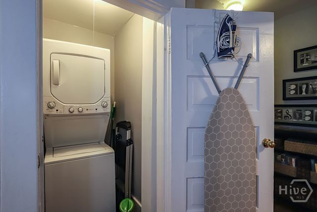 111 Lincoln Street 1B, Savannah, GA 31401