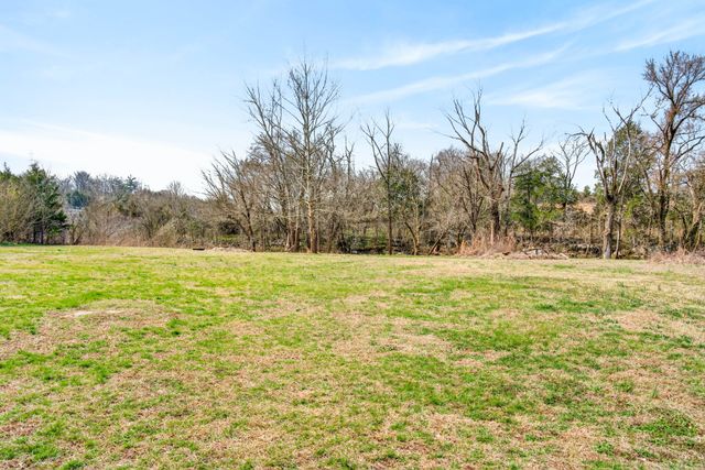 7230 Hartsville Pike, Lebanon, TN 37087