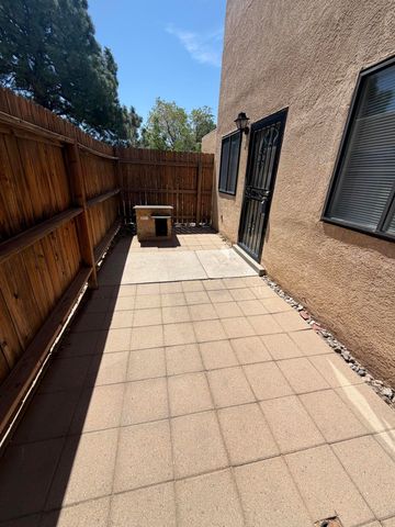12008 Stilwell Drive NE APT B, Albuquerque, NM 87112