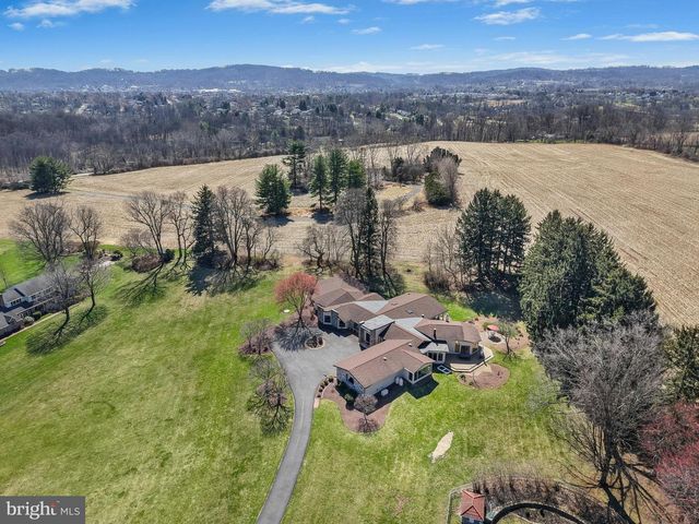 2334 RIVERBEND RD, Allentown, PA 18103