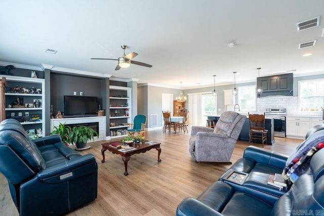 410 Locust St, Quitman, AR 72131