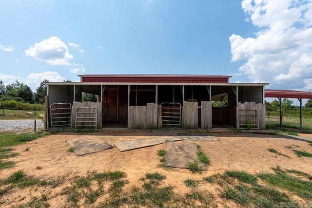 410 Locust St, Quitman, AR 72131