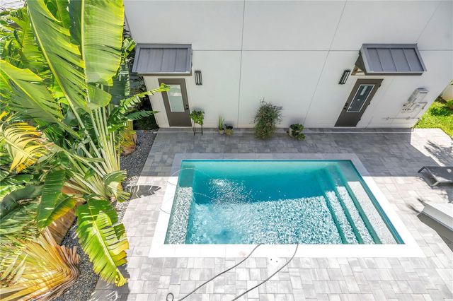 770 21ST AVENUE N, St Petersburg, FL 33704