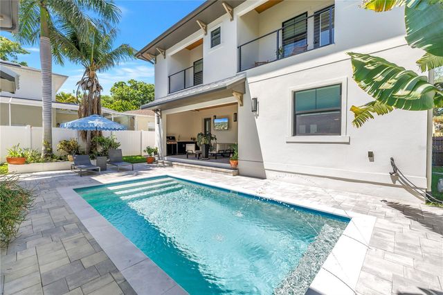 770 21ST AVENUE N, St Petersburg, FL 33704