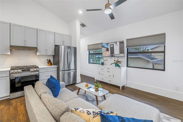 770 21ST AVENUE N, St Petersburg, FL 33704