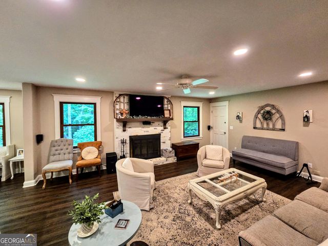 2571 Victory Drive, Douglasville, GA 30135