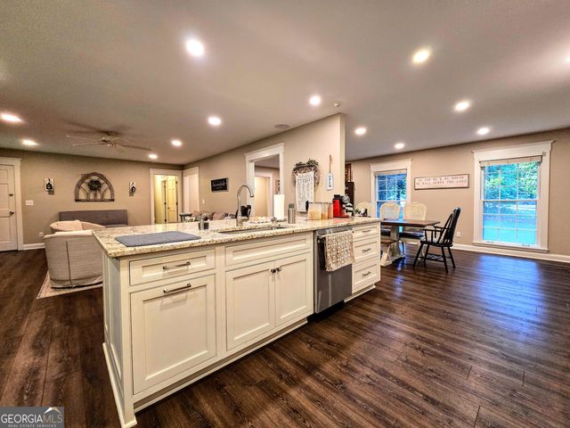 2571 Victory Drive, Douglasville, GA 30135