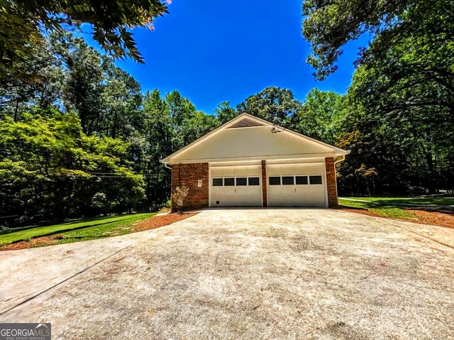 2571 Victory Drive, Douglasville, GA 30135