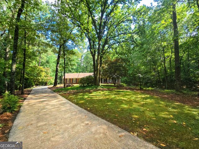 2571 Victory Drive, Douglasville, GA 30135