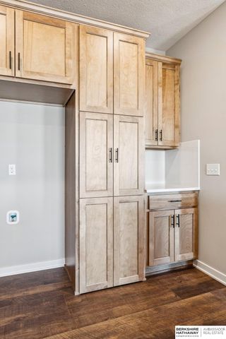 11015 N 159th Avenue, Bennington, NE 68007