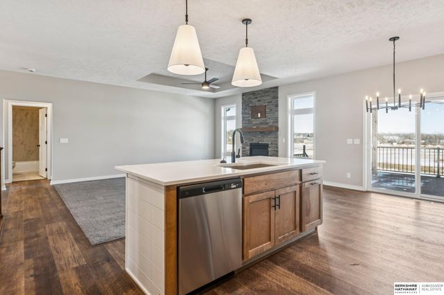 11015 N 159th Avenue, Bennington, NE 68007