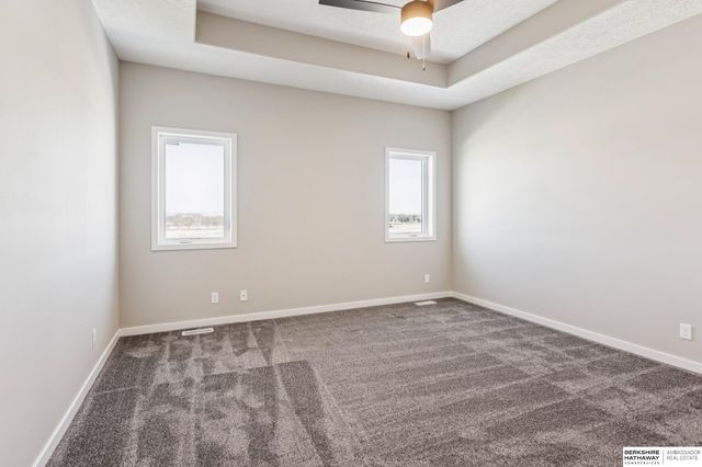 11015 N 159th Avenue, Bennington, NE 68007