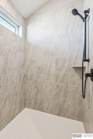 11015 N 159th Avenue, Bennington, NE 68007