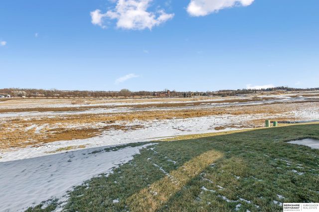 11015 N 159th Avenue, Bennington, NE 68007