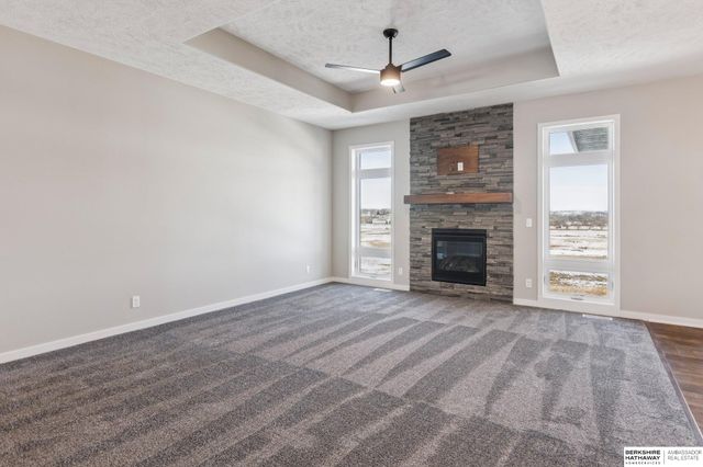 11015 N 159th Avenue, Bennington, NE 68007