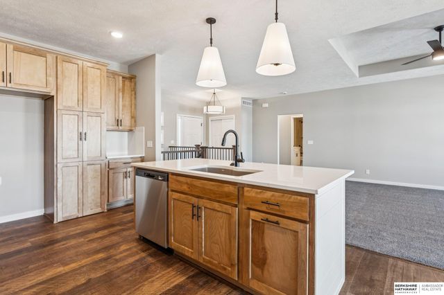 11015 N 159th Avenue, Bennington, NE 68007