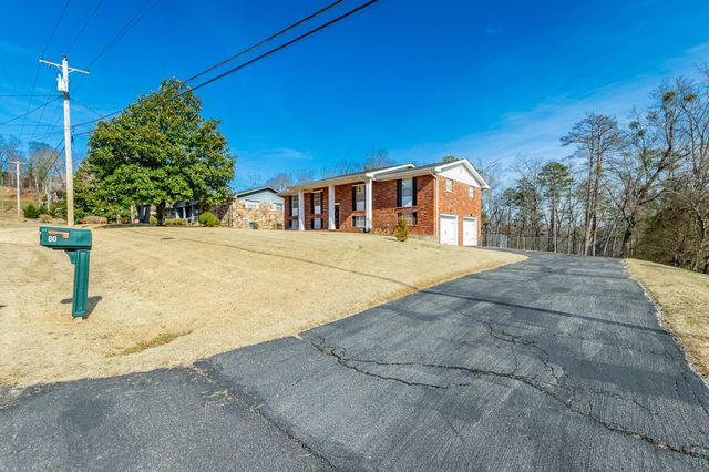 80 W Highland Drive, Ringgold, GA 30736