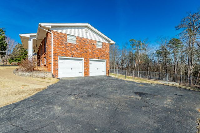 80 W Highland Drive, Ringgold, GA 30736