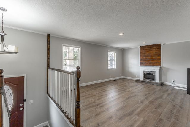 80 W Highland Drive, Ringgold, GA 30736