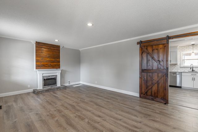 80 W Highland Drive, Ringgold, GA 30736