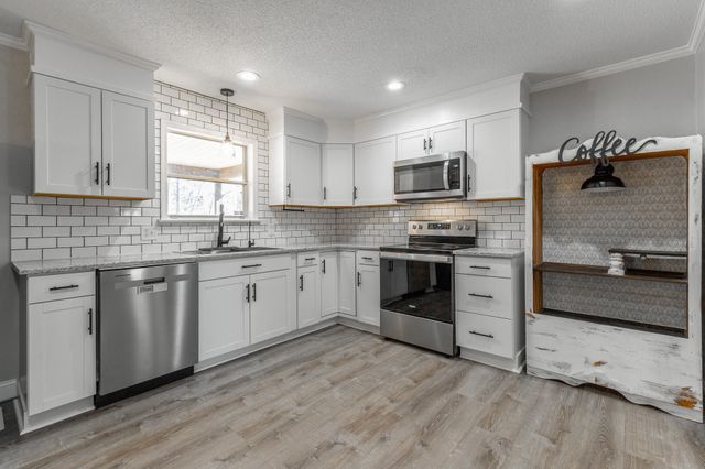 80 W Highland Drive, Ringgold, GA 30736