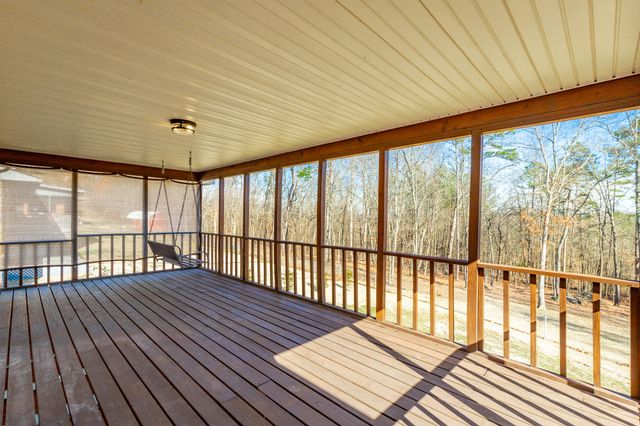 80 W Highland Drive, Ringgold, GA 30736