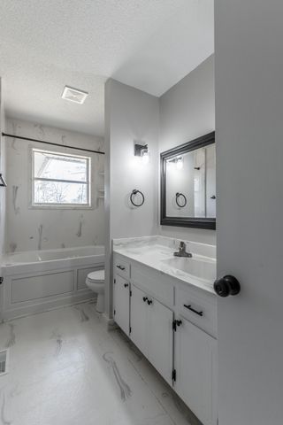 80 W Highland Drive, Ringgold, GA 30736