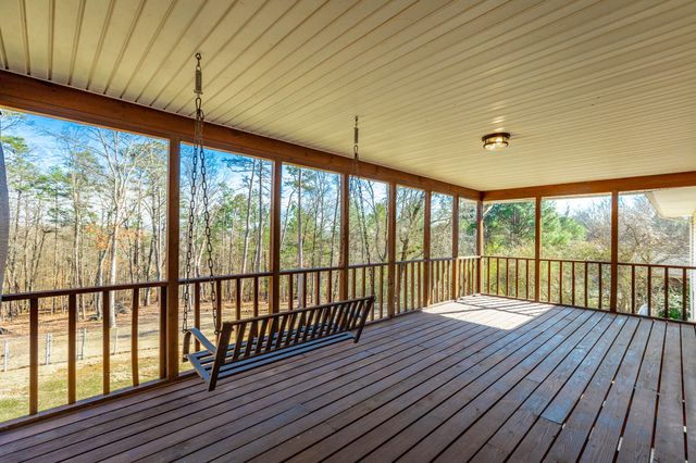 80 W Highland Drive, Ringgold, GA 30736