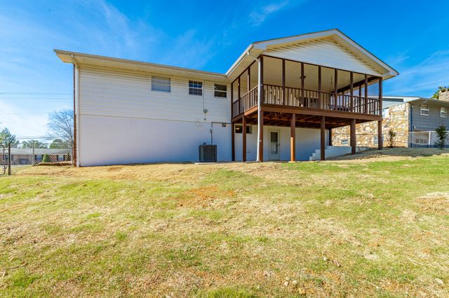 80 W Highland Drive, Ringgold, GA 30736