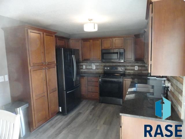 4905 S Holbrook Ave Avenue, Sioux Falls, SD 57106