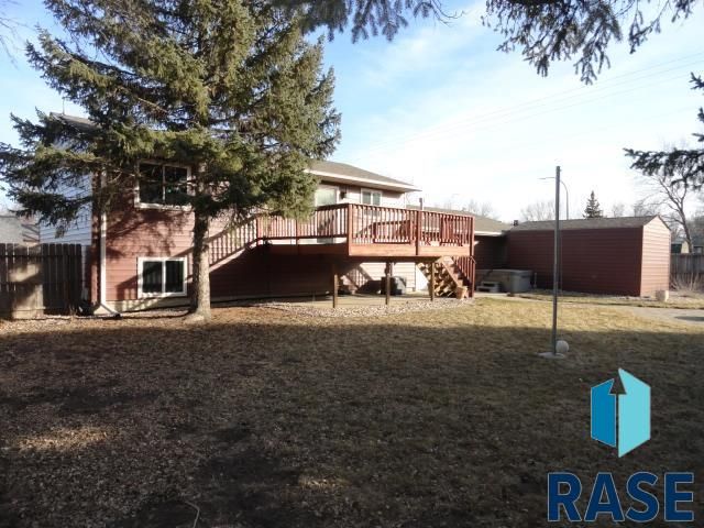 4905 S Holbrook Ave Avenue, Sioux Falls, SD 57106