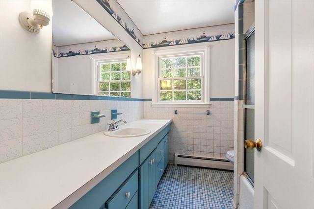 7 Hidden Ledge, Manchester, MA 01944