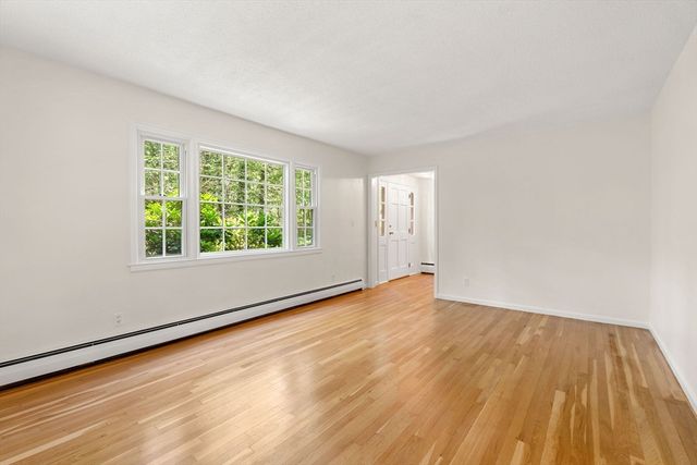7 Hidden Ledge, Manchester, MA 01944