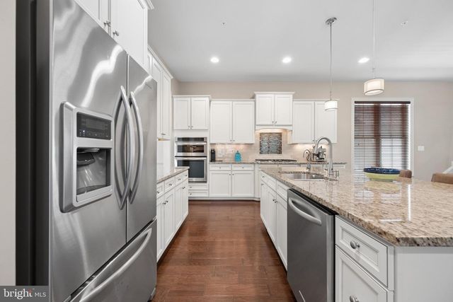 14301 BYRNE PARK DR, Clarksburg, MD 20871