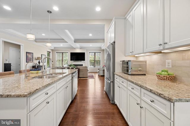14301 BYRNE PARK DR, Clarksburg, MD 20871
