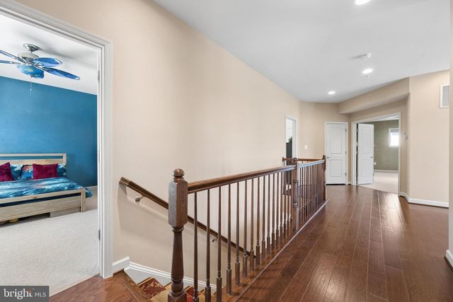 14301 BYRNE PARK DR, Clarksburg, MD 20871