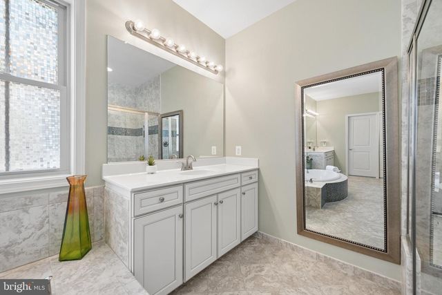 14301 BYRNE PARK DR, Clarksburg, MD 20871