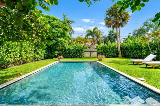 520 28TH Street, West Palm Beach, FL 33407