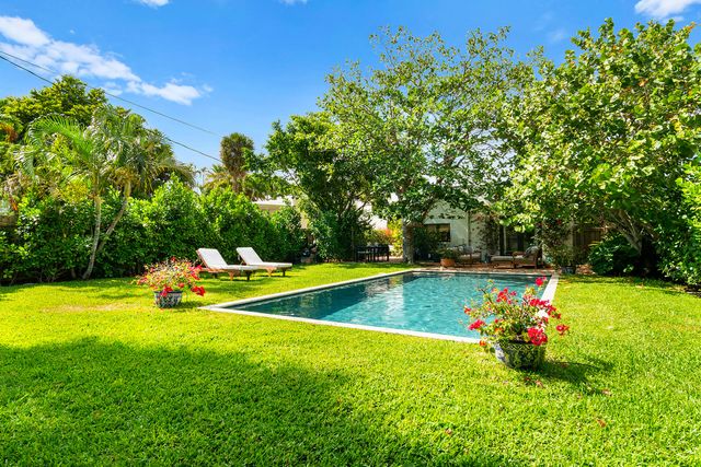 520 28TH Street, West Palm Beach, FL 33407