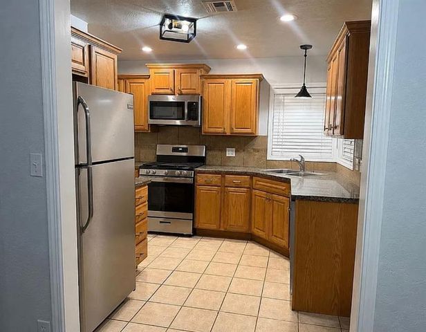 124 E Pratt Drive, Midwest City, OK 73110
