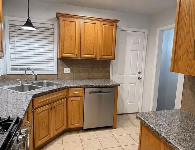 124 E Pratt Drive, Midwest City, OK 73110