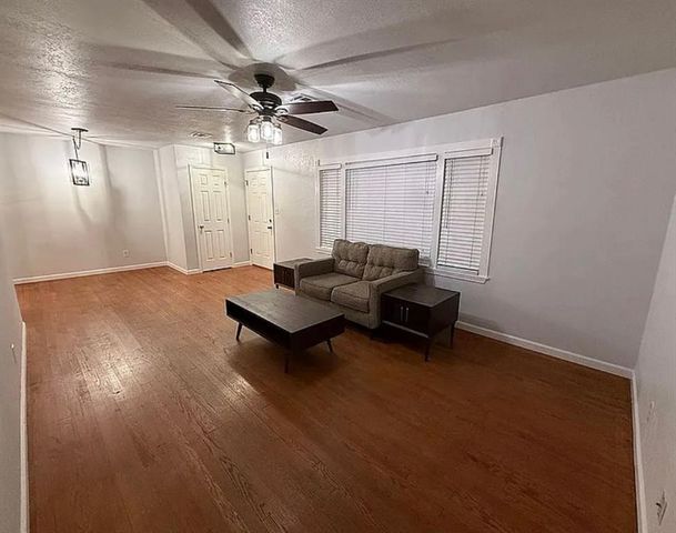 124 E Pratt Drive, Midwest City, OK 73110