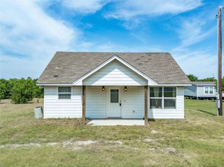 202 County Road 4511, Decatur, TX 76234